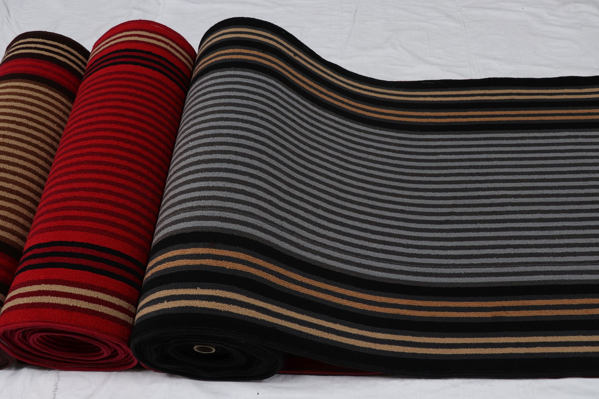 Tufting Modern - Golden Floor Furnishing - 01 (3)