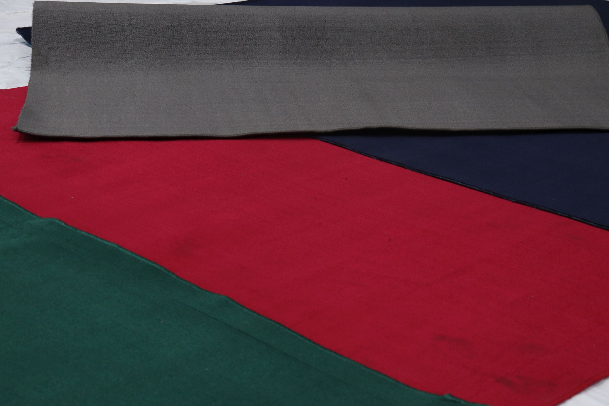 Tufting Plain - Golden Floor Furnishing - 01 (2)